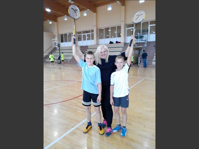 Drużynowe zawody w badmintona